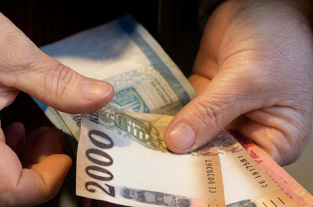 A kormány célja továbbra is a bérek felzárkóztatása: a jelenlegi megállapodások alapján a minimálbér 2026-ban várhatóan tíz százalék feletti mértékben emelkedik Fotó: Illusztráció