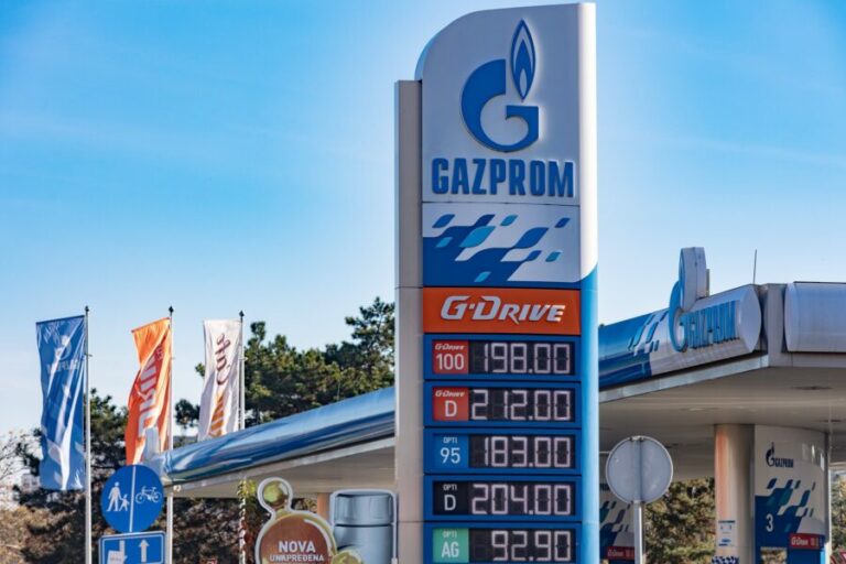 Szerb olajipar NIS Fotó: Spasa Dakic / Sipa Press / Profimedia