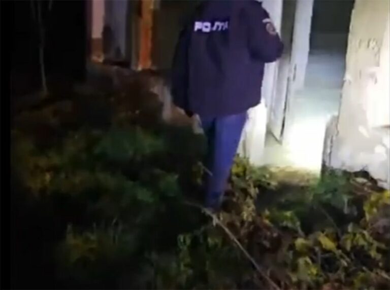 Zaklatás és uzsora-bűncselekmény miatt tartottak házkutatást egy nagyváradi férfinál a hajdú-bihari rendőrök Forrás: Bihon