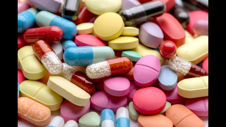 65 év felett a gyógyszer mindenki számára legyen ingyenes!