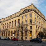 Európai ellenszélben is egyre előkelőbb helyen a magyar egyetemek