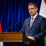 Gulyás Gergely Katonai lerohanással fenyegetik Magyarországot