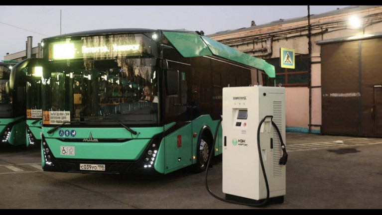 Belarusz: napenergiával mennek a buszok