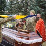 "A témát boncolgató internetes felületeken csak úgy záporoznak a kérdések: De akkor hol van a több, mint kétmilliós ukrán hadsereg?"