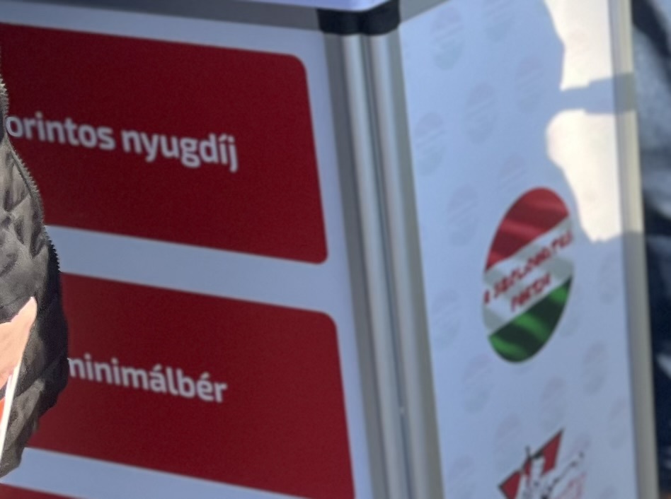 A város több pontján is utánunk jöttek, szervezetten zaklatták aktivistáinkat.