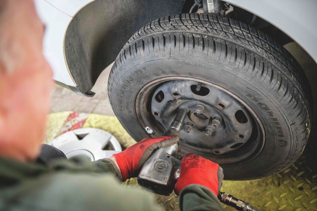 Időben gondoljunk a nyári gumira váltásra – életet menthet! Fotó: MW