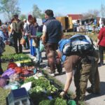 A Hurka-Kolbász Fesztivál idején, most vasárnap hurka és kolbász sül a mórahalmi vásár standjainál. Archív Fotó: Karnok Csaba