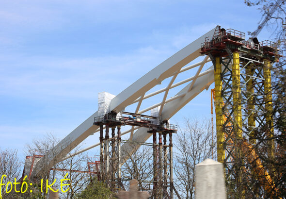 A környékbeliek folyamatában figyelhetik a munkálatokat