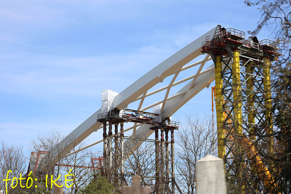 A környékbeliek folyamatában figyelhetik a munkálatokat
