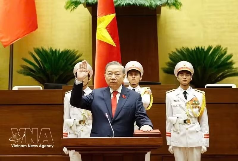 Köszöntjük Vietnam új elnökét!