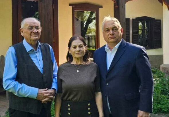 Meglepő helyszínen bukkant fel Orbán Viktor, megkezdhette az újjászervezést