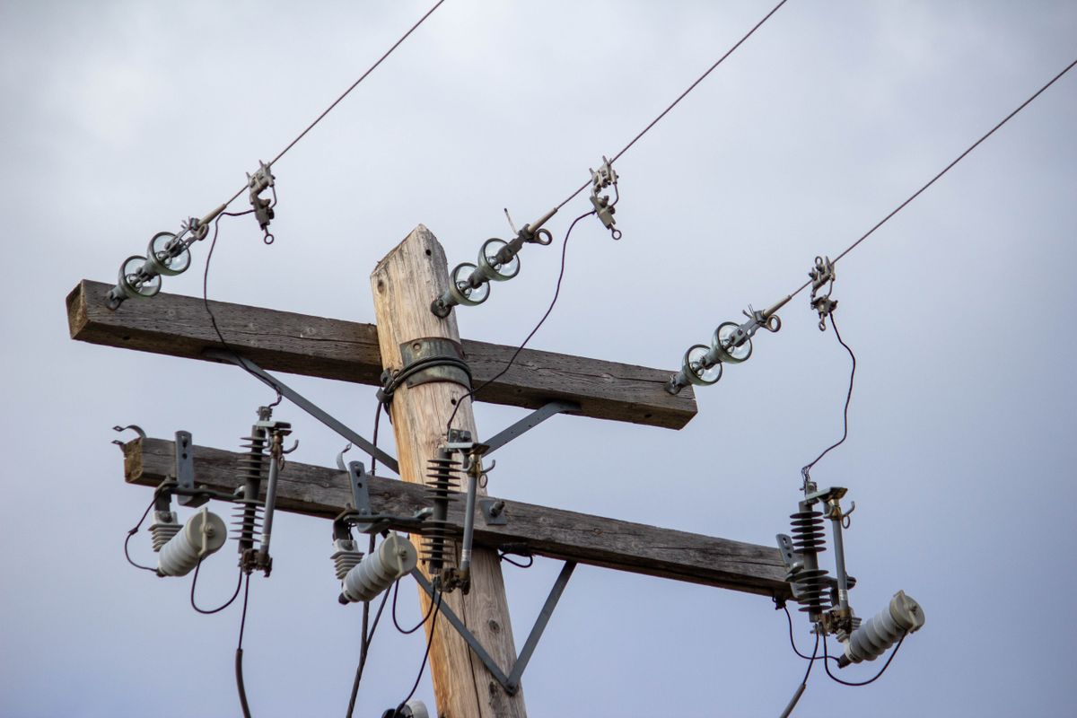 Több száz ügyfelet és számos transzformátort is érintenek az áramszünetek. Fotó: vietanh85 / Forrás: Shutterstock / Illusztráció