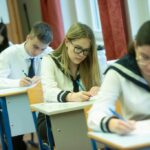 Rendkívüli szünetet rendelhetnek el az iskolák, nem mindneki él vele. Felvételünk a tavalyi érettségi vizsgáról készült a Mindszenty-gimnáziumban. Fotó: Pezzetta Umberto / Forrás: ZH archívum