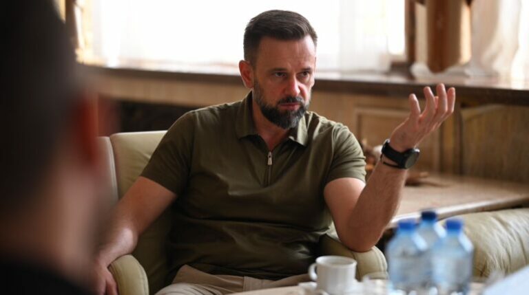 Viktor Mikita, az Ukrán Elnöki Hivatal vezetőhelyettese, Kárpátalja korábbi kormányzója