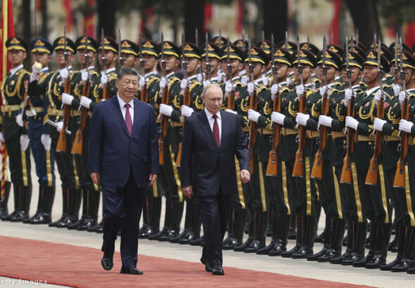 Donald Trump után Vlagyimir Putyin is Pekingbe ment, és ennek komoly üzenete van