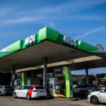 Pert veszített a Mol, majdnem 300 millió forintot kell kifizetnie