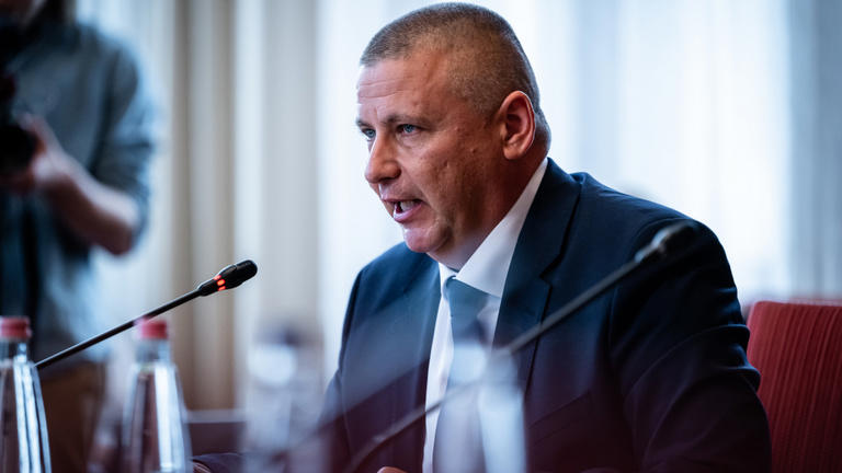 Ruszin-Szendi Romulusz átírja a korábbi terveket, új korszak jöhet a honvédségnél