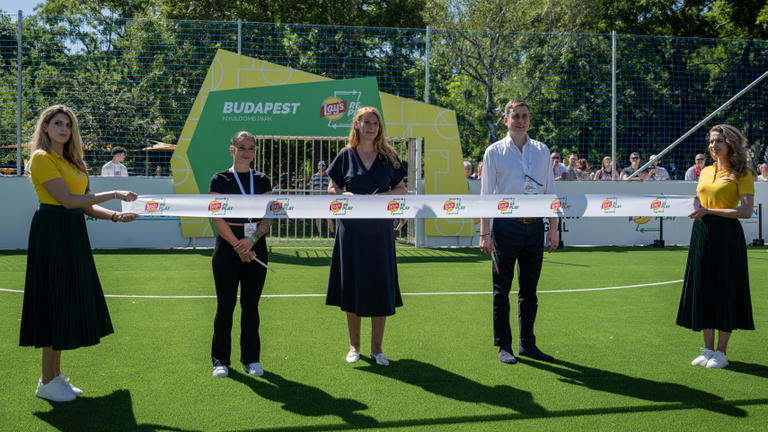 Szemétből készült pályát adott át Szoboszlai, akinek határozott elképzelése van a BL-döntő favoritjáról