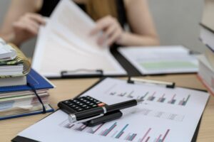 Az adóbevallás leadási határideje vészesen közeleg, alig 2 hét maradt. Illusztráció: Shutterstock