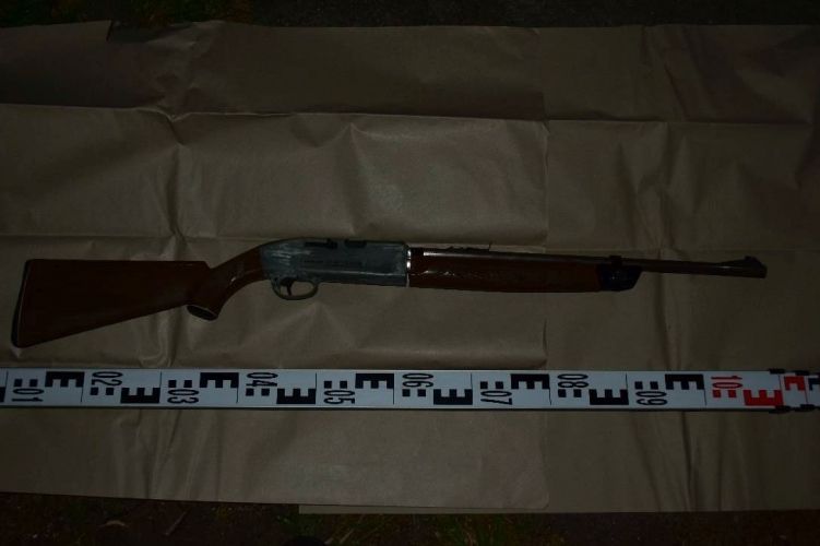 A légfegyver, amivel megfenyegette a férfi a gyerekeket Forrás: police.hu