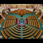 Ha demokrácia, legyen totális!