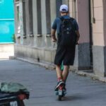 "...az ismeretlen rolleres megállás nélkül elhagyta a helyszínt..."