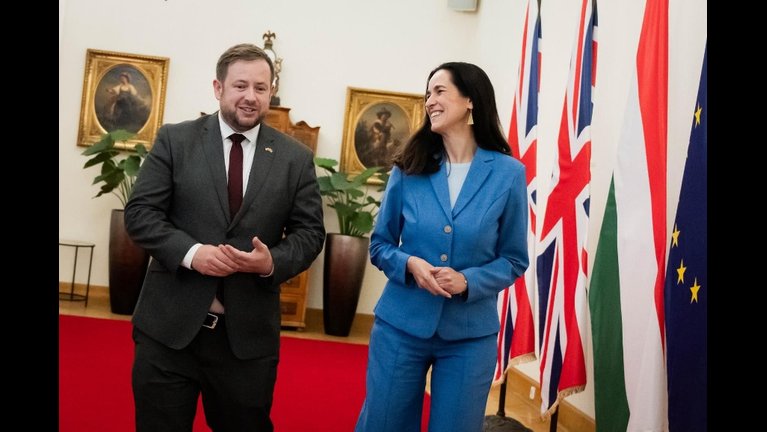 A transzparencia jegyében nem mondunk semmit