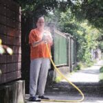 Sokan locsolják a kertet, de az apró élőlényekre nem gondolnak Fotó: MW, illusztráció