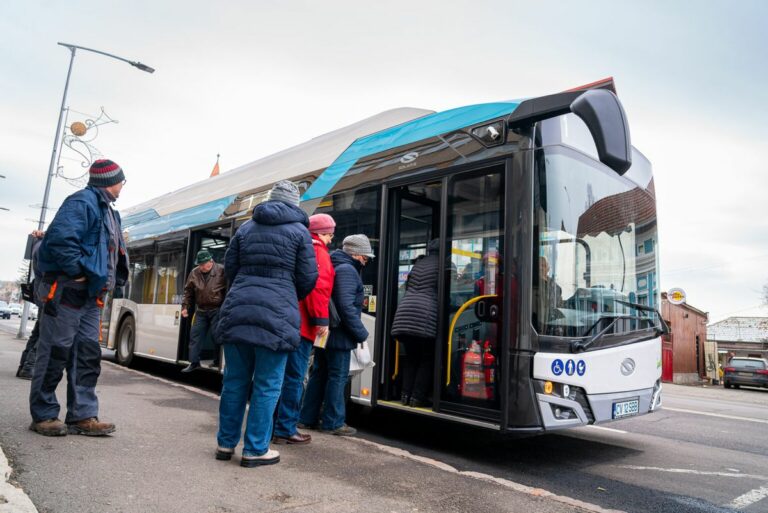 A munkába járás nehézségei – van, ahova nem megy busz Fotó: Facebook