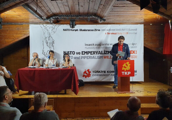 Isztambulban a NATO ellen!_02