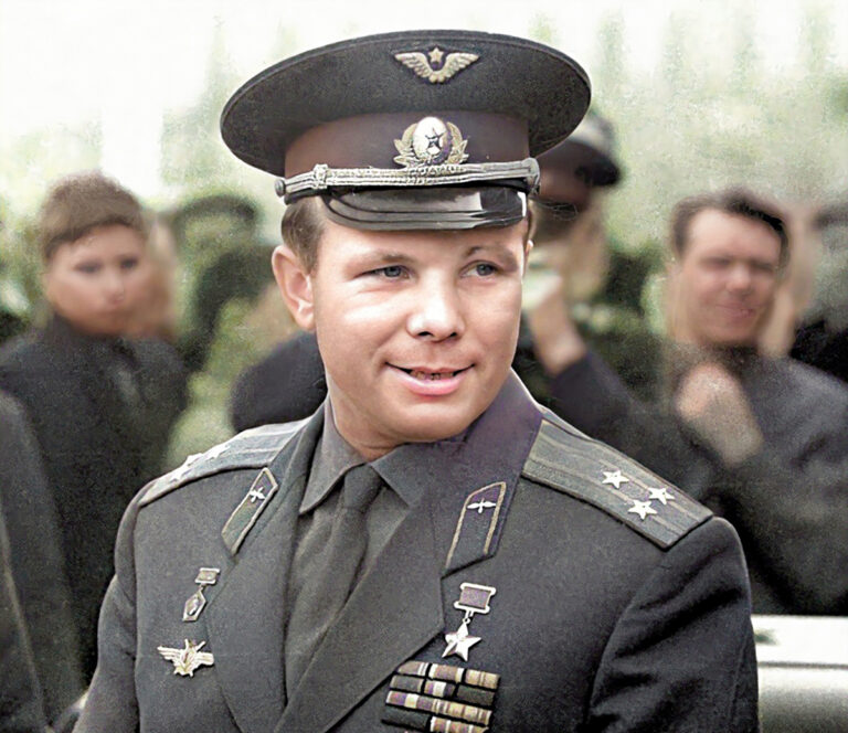 Jurij Gagarin a hős és az ember_03-Colorized-Enhanced