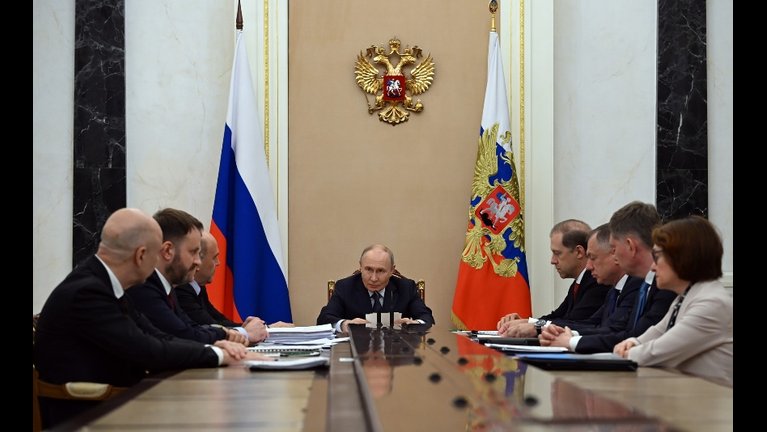 Putyin: a benzinhiány átmeneti
