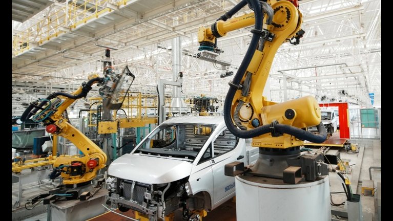 Kina: három új kocsi közül kettő elektromos