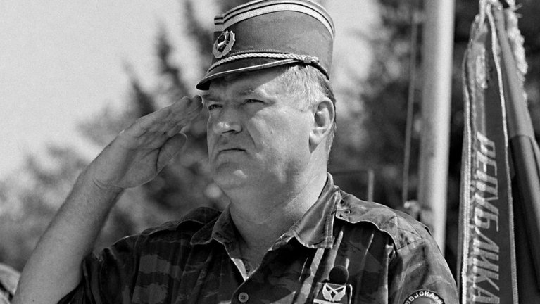 Elhunyt Ratko Mladić tábornok