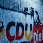 Utalás a CDU és Die Linke szövetségére falfirka formájában. Kép: MI