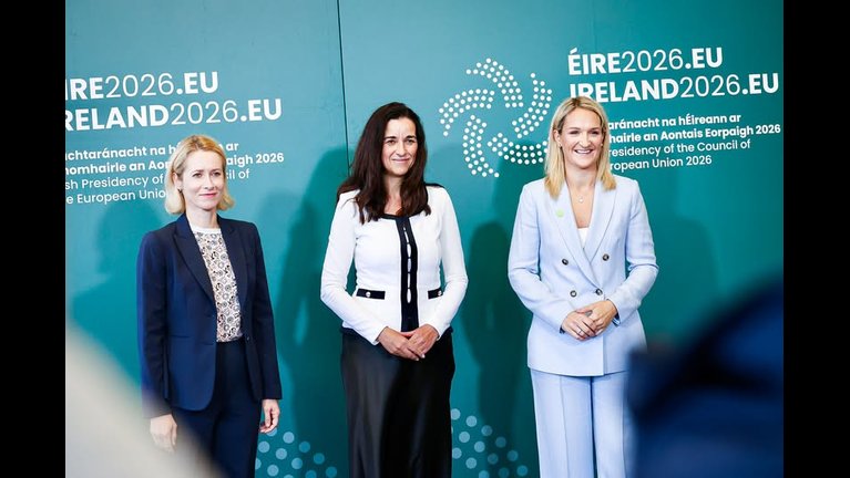 Orbán Anita a héják között