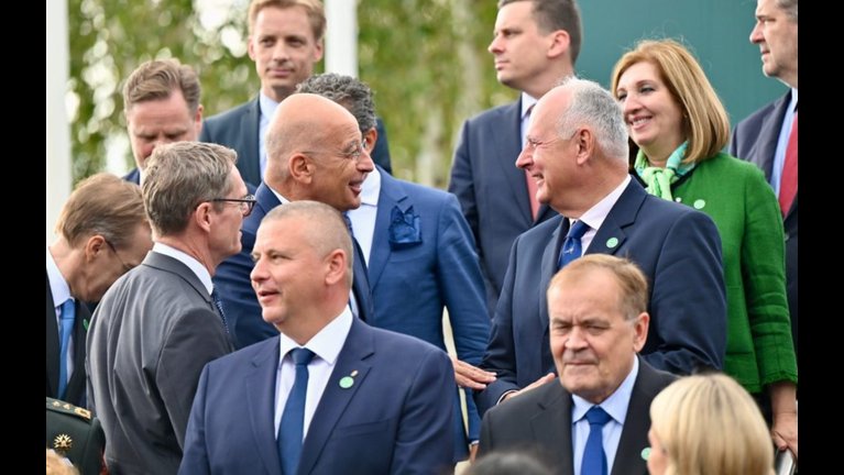 Mit csinált Ruszin-Szendi Romulusz Írországban?