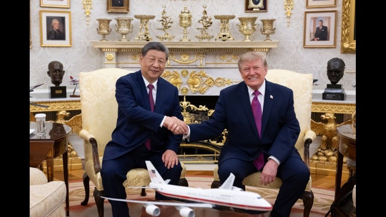Xi Jinping békét és együttműködést ajánlott Trumpnak