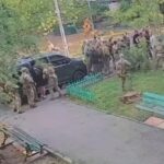 Fegyveres összetűzés történt szerdán Kijevben az Ukrán Biztonsági Szolgálat (SZBU) és a katonai hírszerzés (GUR) munkatársai között.