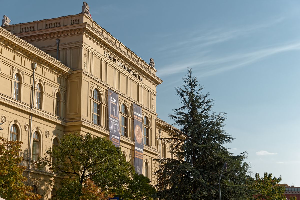 A OneHealth Summit három napon át közel száz előadóval és hat szakmai szekcióval várja a résztvevőket Szegeden. Fotó: SZTE