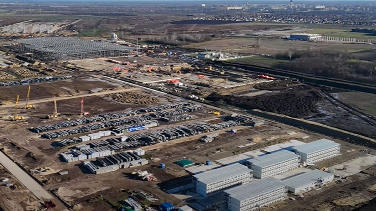 Madártávlatból a BYD épülő szegedi gyára. / Fotó: SzegedMa