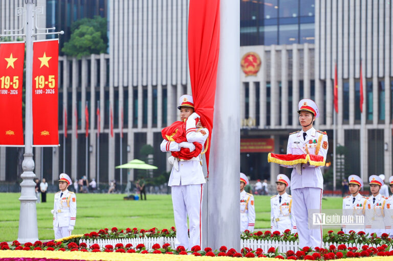 Ho Si Minh útján a jövő felé_03