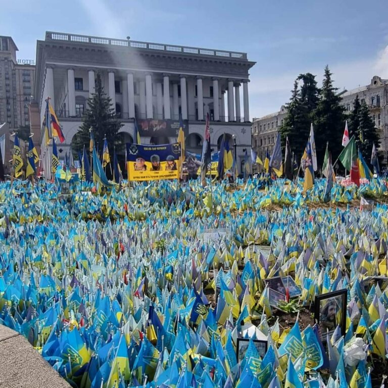 "...csak júliustól legalább félmillióval csökkent a lakosok száma..."