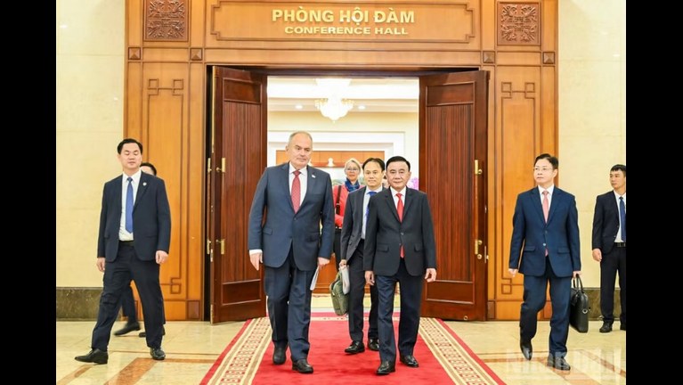 Vietnam: megkülönböztetett figyelem a Munkáspárt iránt