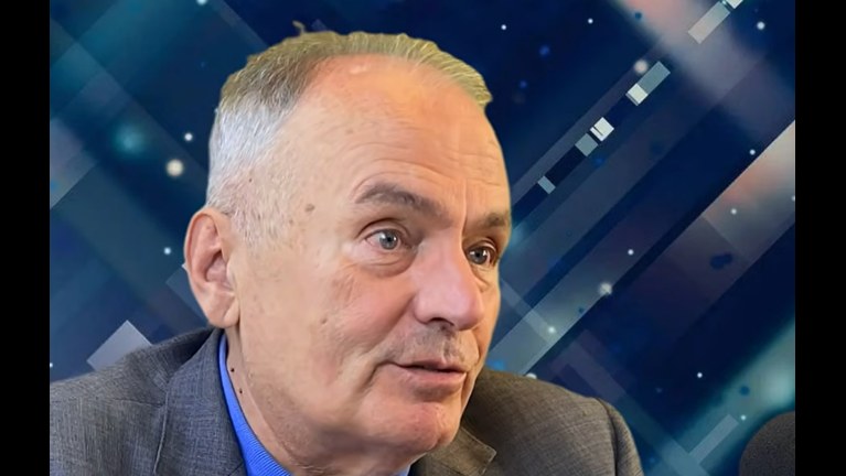 A gazdagok fizessenek! Ezt mondja Munkáspárt. Már a 2018-as választásokon egyszeri 45%-os vagyonadót követeltünk a milliárdosokra, a szupergazdagokra! Tegyünk igazságot! Az elmúlt évtizedek harácsolását nem lehet visszafordítani, de a vagyonokat meg lehet adóztatni. A befolyt összegeket az egészségügyre és az oktatásra fordítsuk!