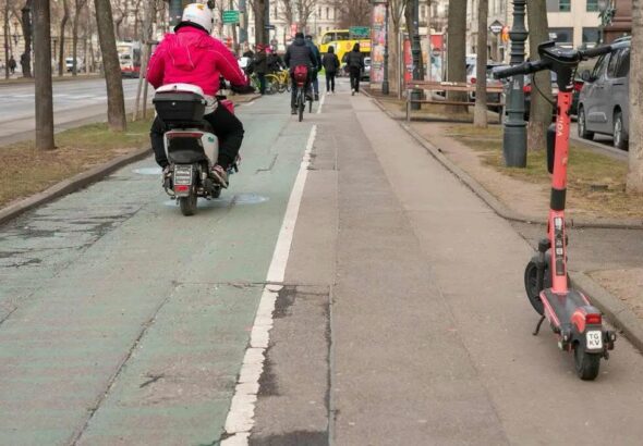 Ausztriában jelentősen megváltozott az úgynevezett e-mopedek jogi státusza október elsejével.