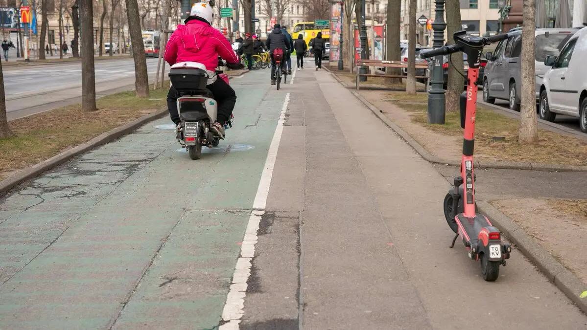 Ausztriában jelentősen megváltozott az úgynevezett e-mopedek jogi státusza október elsejével.