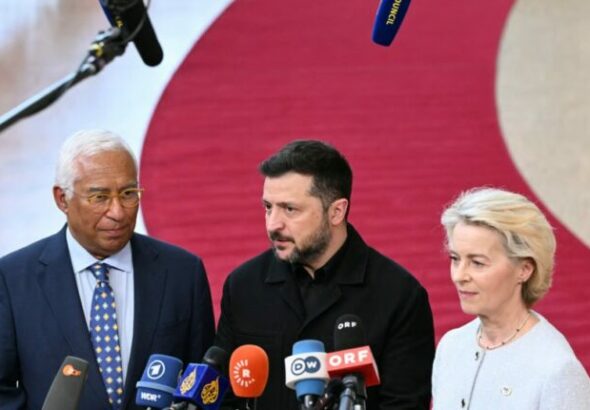 "...az Európai Unió jelentősen korlátozná a pénzügyi támogatást és a piacra jutást az érzékeny mezőgazdasági termékek esetében..."