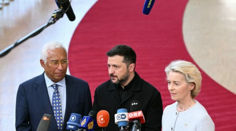 "...az Európai Unió jelentősen korlátozná a pénzügyi támogatást és a piacra jutást az érzékeny mezőgazdasági termékek esetében..."